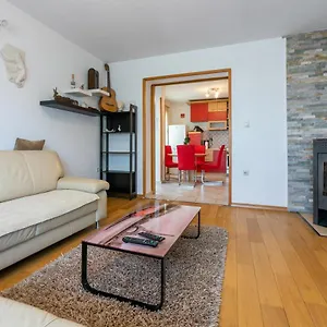 Apartman Kira, Crikvenica